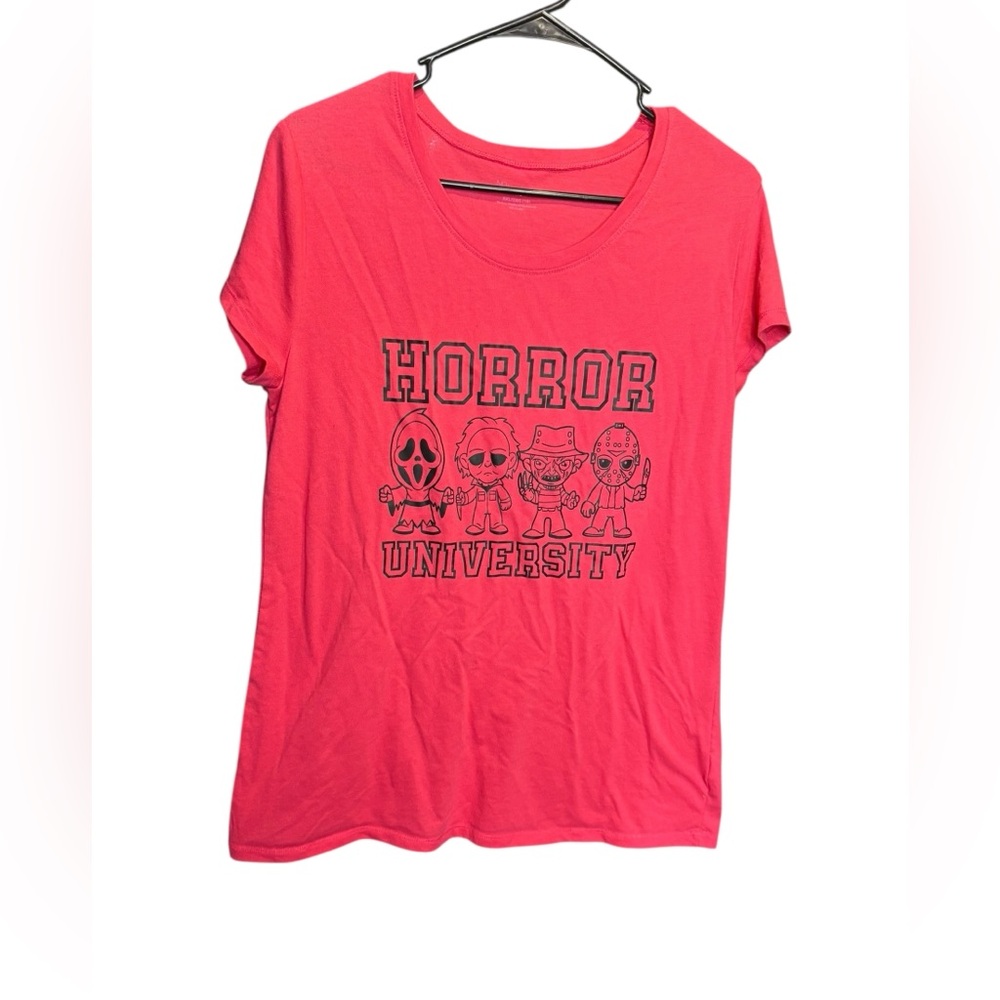No Boundaries Women's Red Graphic Tee